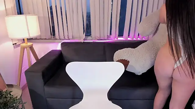 Snapshot of Ivanna_West chatting on 03/13/25, 11:51 Ivanna West online show from 03/13/25, 11:51