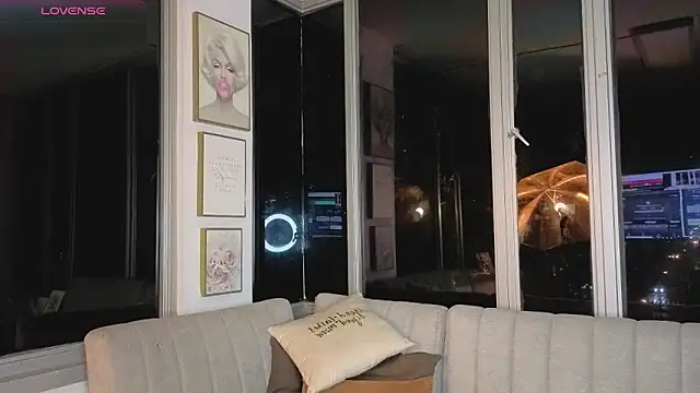 Ivanna West online show from 02/03/26, 10:20