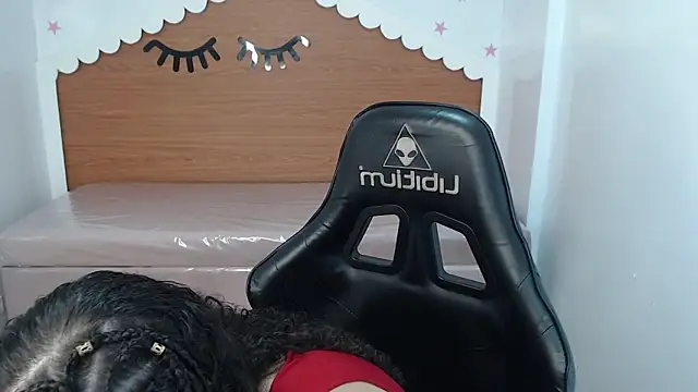 danatella a online show from 10/11/25, 12:50