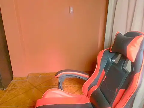 Daianna m  online show from 04/20/26, 05:14