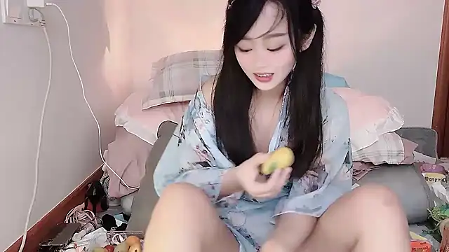 yueyue2003 online show from 03/03/25, 05:20