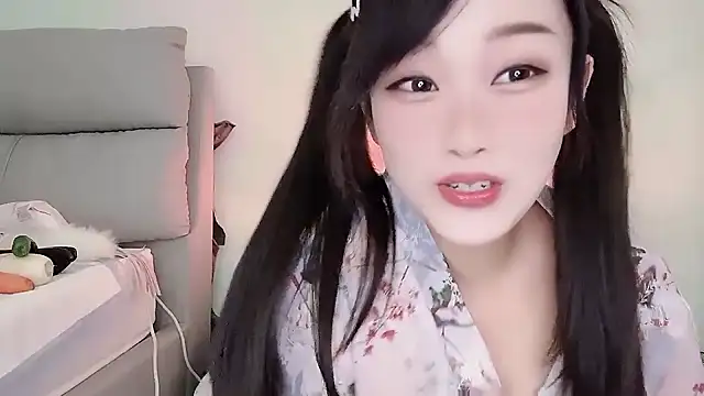 yueyue2003 online show from 03/20/25, 02:32