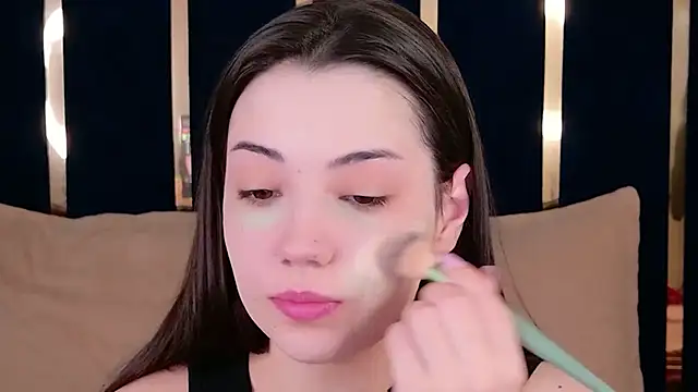 Alice Deleon online show from 05/31/26, 10:54