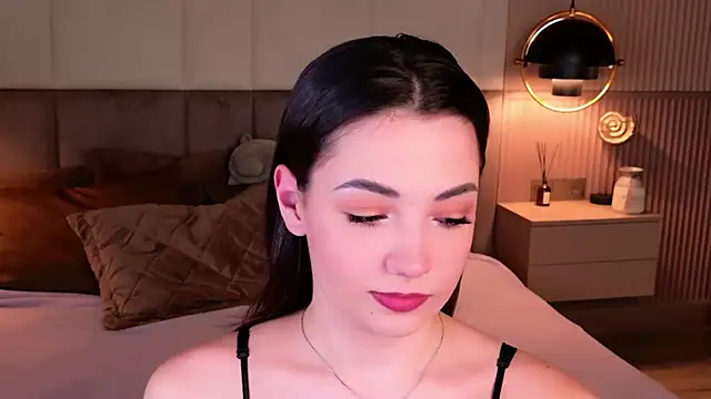 Alice Deleon online show from 10/16/25, 06:32