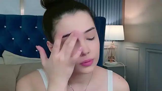 Alice Deleon online show from 04/19/26, 10:38