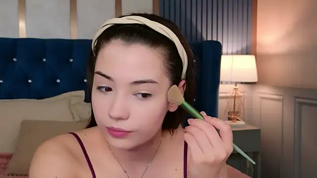 Alice Deleon online show from 04/26/26, 11:18