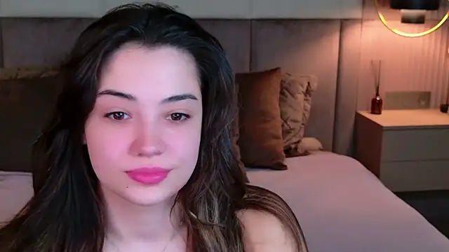 Snapshot of Alice_Deleon chatting on 09/24/25, 06:09 Alice Deleon online show from 09/24/25, 06:09