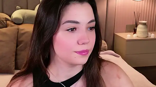 Snapshot of Alice_Deleon chatting on 11/05/25, 11:02 Alice Deleon online show from 11/05/25, 11:02