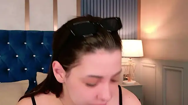 Snapshot of Alice_Deleon chatting on 07/09/26, 10:48 Alice Deleon online show from 07/09/26, 10:48