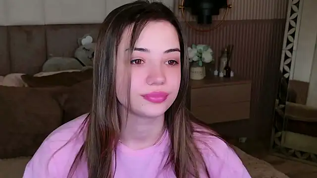 Snapshot of Alice_Deleon chatting on 03/06/25, 09:20 Alice Deleon online show from 03/06/25, 09:20