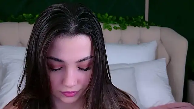 Snapshot of Alice_Deleon chatting on 01/10/26, 11:38 Alice Deleon online show from 01/10/26, 11:38