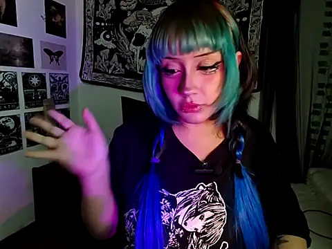 Snapshot of blue_katt chatting on 09/10/25, 11:48 blue katt online show from 09/10/25, 11:48