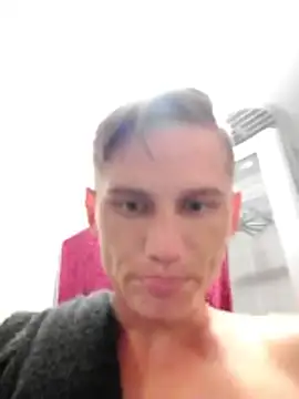 Snapshot of Ruanie chatting on 04/14/26, 04:56 Ruanie online show from 04/14/26, 04:56