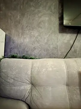 EmmaSulivan online show from 12/15/25, 07:03