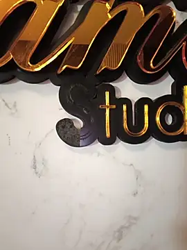 EmmaSulivan online show from 04/08/26, 12:17