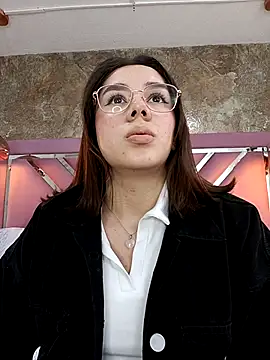 EmmaSulivan online show from 01/05/26, 05:27