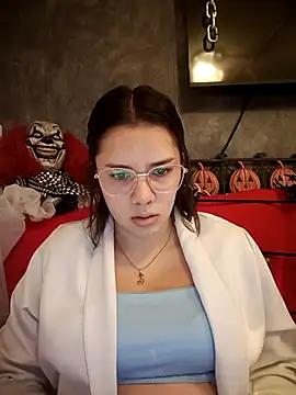 EmmaSulivan online show from 10/10/25, 12:39