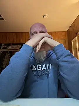 mayas husband online show from 12/19/25, 09:17