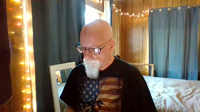 mayas husband online show from 02/16/25, 08:44