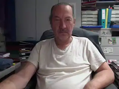 HMStraps01 online show from 12/06/24, 07:37