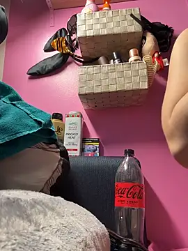 sexymelli18 online show from 12/19/25, 06:10