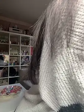 sexymelli18 online show from 03/31/26, 04:53