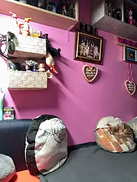 sexymelli18 online show from 11/24/25, 08:20