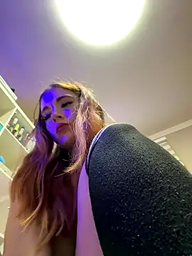 sexymelli18 online show from 10/10/25, 07:15