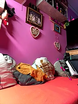 sexymelli18 online show from 11/09/25, 06:34