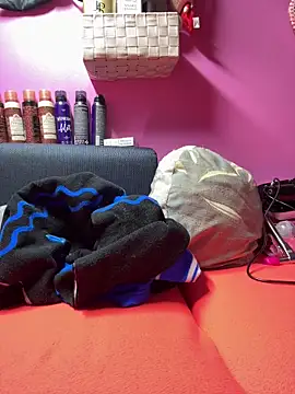 sexymelli18 online show from 10/30/25, 06:27