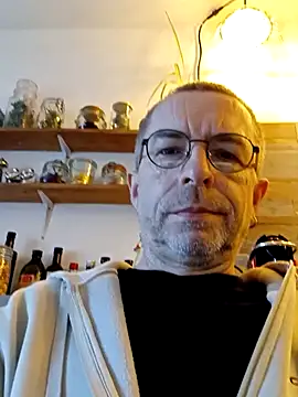 Xavspank2 online show from 12/03/25, 10:14