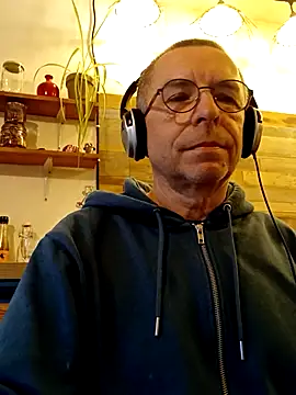 Xavspank2 online show from 01/13/26, 03:05