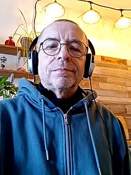 Xavspank2 online show from 02/16/26, 10:58