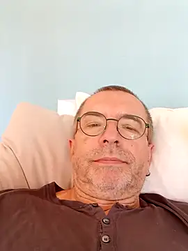 Xavspank2 online show from 09/29/25, 09:27