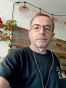 Xavspank2 online show from 09/10/25, 01:21