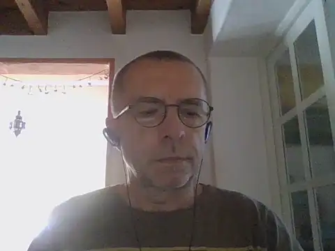 Snapshot of Xavspank2 chatting on 06/14/26, 02:18 Xavspank2 online show from 06/14/26, 02:18