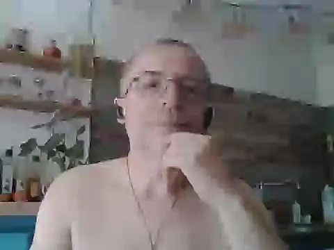 Snapshot of Xavspank2 chatting on 05/27/26, 01:18 Xavspank2 online show from 05/27/26, 01:18