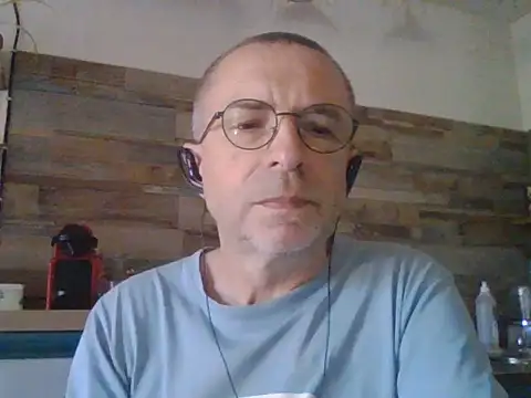 Snapshot of Xavspank2 chatting on 05/26/26, 07:39 Xavspank2 online show from 05/26/26, 07:39