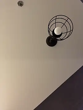 guccititi online show from 12/14/25, 01:49