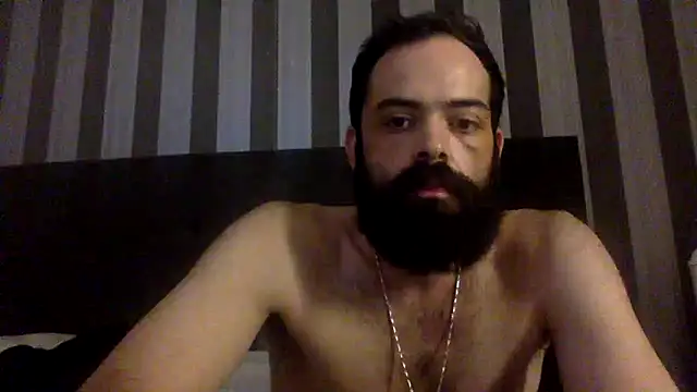 guccititi online show from 09/17/25, 06:37