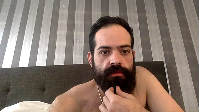 guccititi online show from 09/11/25, 10:21