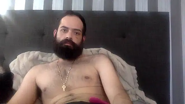 guccititi online show from 09/21/25, 09:20