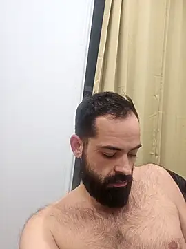 guccititi online show from 11/11/25, 10:10