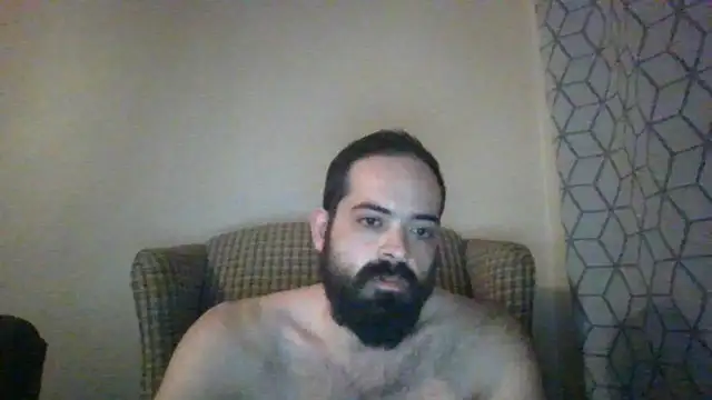 guccititi online show from 11/28/25, 02:01