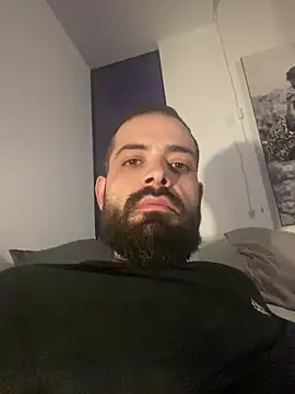 guccititi online show from 10/30/25, 10:17