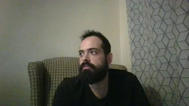 guccititi online show from 11/26/25, 06:35