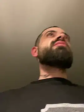 guccititi online show from 10/26/25, 09:42