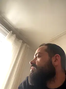 guccititi online show from 11/12/25, 02:10