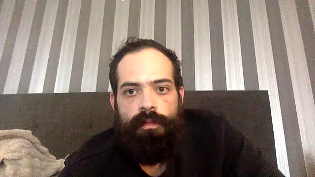 guccititi online show from 09/26/25, 09:32