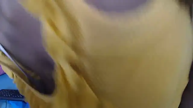 Snapshot of DIVAASS1 chatting on 09/11/25, 10:26 DIVAASS1 online show from 09/11/25, 10:26